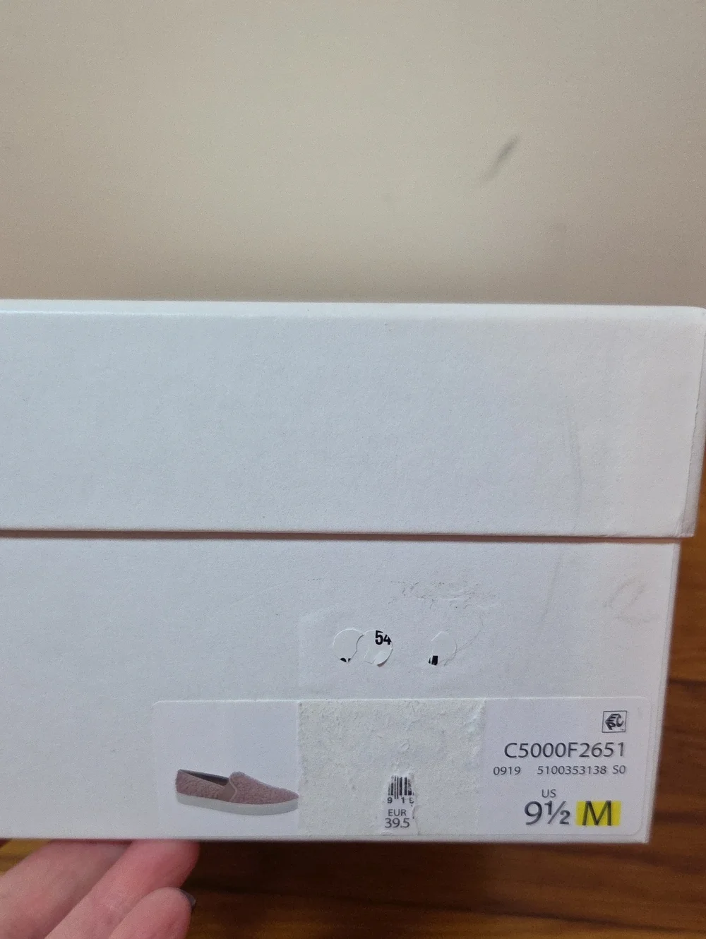 Vince Women’s Blair Slip On Sneaker Pink Faux Fur US Size 9.5 M